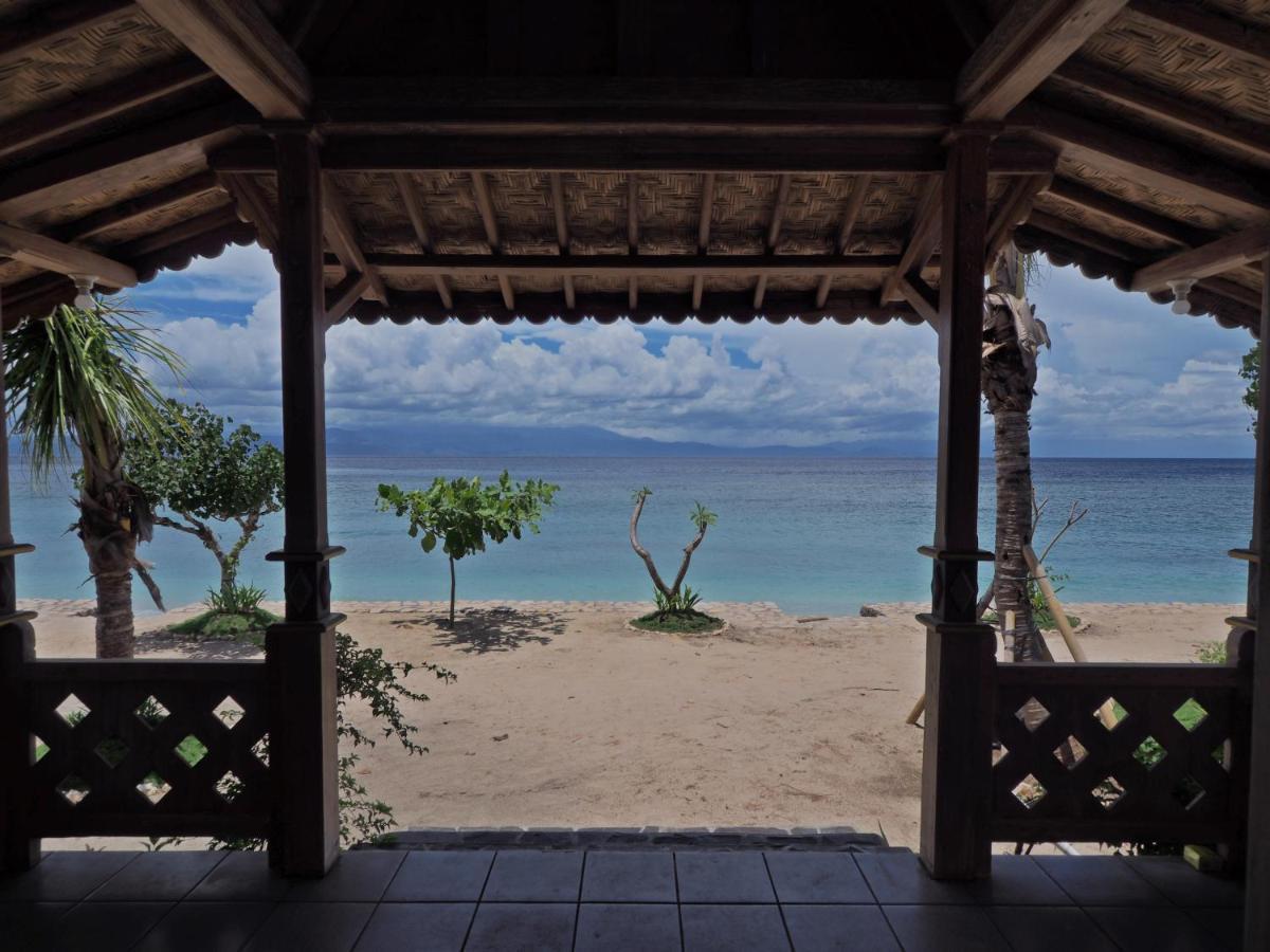 Grand Deluxe Twin Bungalow Beachfront View